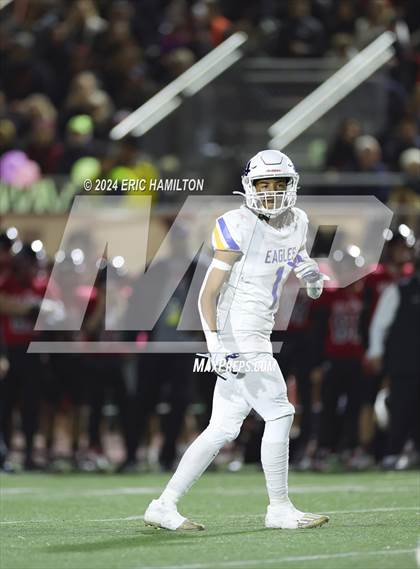 Thumbnail 3 in Palos Verdes vs Bakersfield Christian (CIF Division 2-A Regional Final) photogallery.