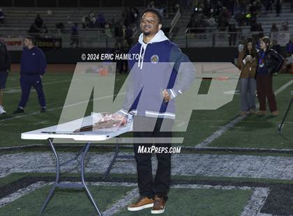 Thumbnail 2 in Palos Verdes vs Bakersfield Christian (CIF Division 2-A Regional Final) photogallery.