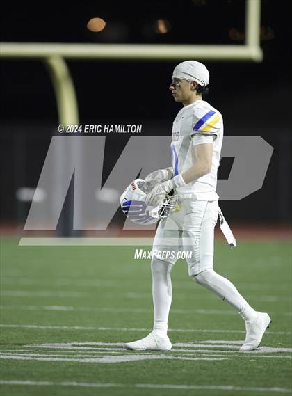 Thumbnail 2 in Palos Verdes vs Bakersfield Christian (CIF Division 2-A Regional Final) photogallery.