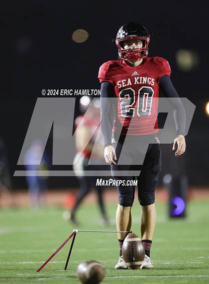 Thumbnail 3 in Palos Verdes vs Bakersfield Christian (CIF Division 2-A Regional Final) photogallery.