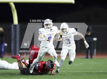 Thumbnail 3 in Palos Verdes vs Bakersfield Christian (CIF Division 2-A Regional Final) photogallery.