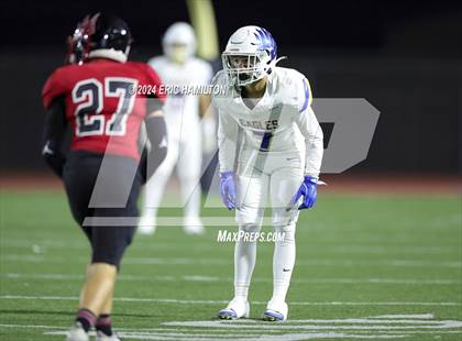 Thumbnail 2 in Palos Verdes vs Bakersfield Christian (CIF Division 2-A Regional Final) photogallery.