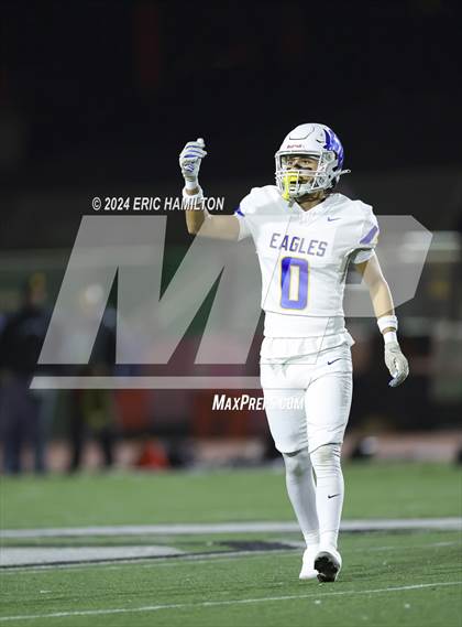 Thumbnail 2 in Palos Verdes vs Bakersfield Christian (CIF Division 2-A Regional Final) photogallery.