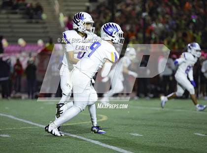 Thumbnail 2 in Palos Verdes vs Bakersfield Christian (CIF Division 2-A Regional Final) photogallery.