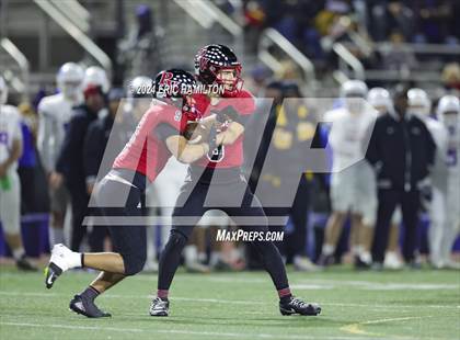 Thumbnail 1 in Palos Verdes vs Bakersfield Christian (CIF Division 2-A Regional Final) photogallery.
