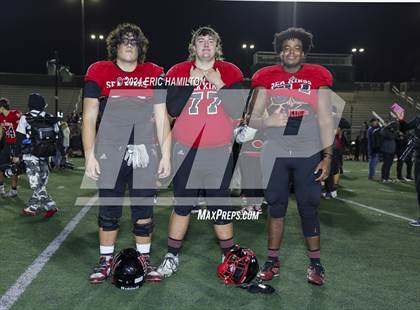 Thumbnail 3 in Palos Verdes vs Bakersfield Christian (CIF Division 2-A Regional Final) photogallery.