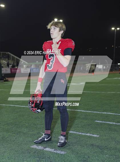 Thumbnail 3 in Palos Verdes vs Bakersfield Christian (CIF Division 2-A Regional Final) photogallery.