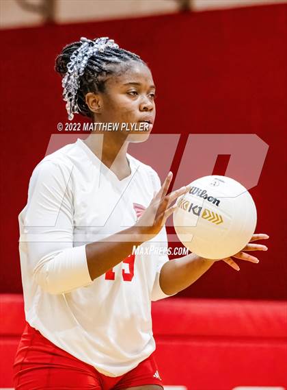 Thumbnail 1 in Jack Britt @ Seventy-First photogallery.