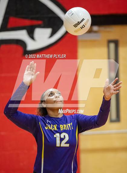 Thumbnail 1 in Jack Britt @ Seventy-First photogallery.