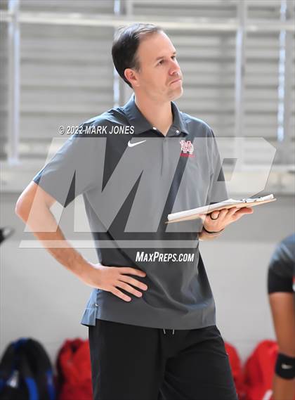 Thumbnail 3 in Xavier College Prep vs. Mater Dei (Nike TOC Southwest) photogallery.