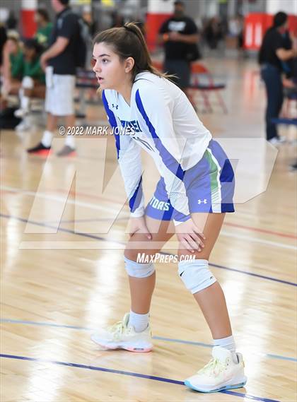 Thumbnail 3 in Xavier College Prep vs. Mater Dei (Nike TOC Southwest) photogallery.