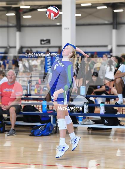 Thumbnail 1 in Xavier College Prep vs. Mater Dei (Nike TOC Southwest) photogallery.