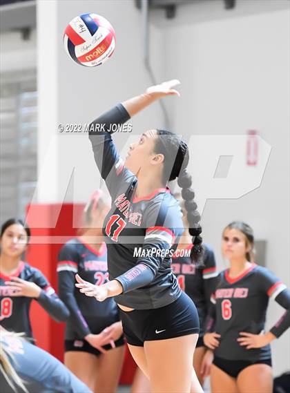 Thumbnail 3 in Xavier College Prep vs. Mater Dei (Nike TOC Southwest) photogallery.