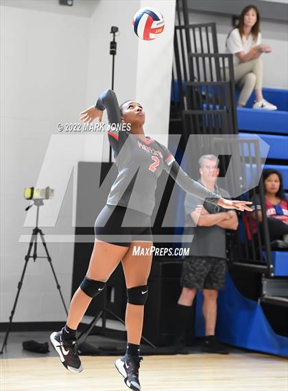 Thumbnail 1 in Xavier College Prep vs. Mater Dei (Nike TOC Southwest) photogallery.
