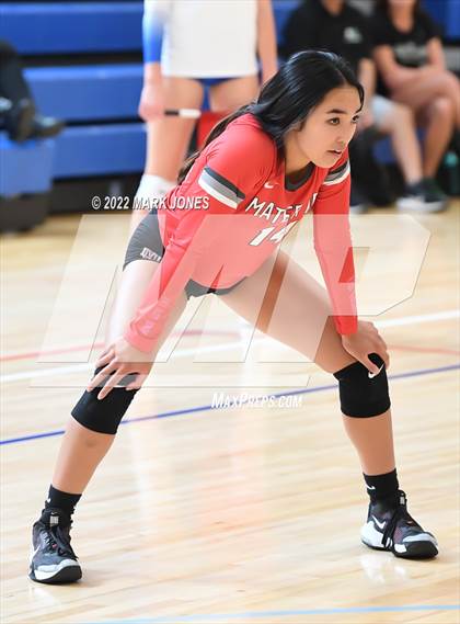 Thumbnail 3 in Xavier College Prep vs. Mater Dei (Nike TOC Southwest) photogallery.