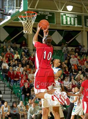 Thumbnail 2 in Chaminade-Julienne vs. Lakota West (OHSAA D1 District Final) photogallery.