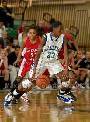 Thumbnail 3 in Chaminade-Julienne vs. Lakota West (OHSAA D1 District Final) photogallery.