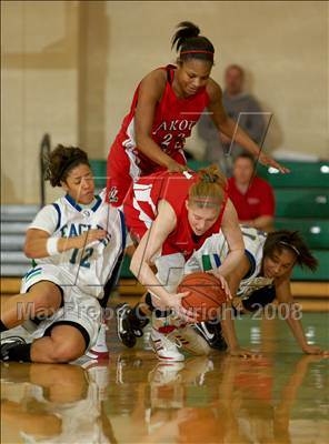 Thumbnail 2 in Chaminade-Julienne vs. Lakota West (OHSAA D1 District Final) photogallery.