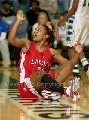 Thumbnail 2 in Chaminade-Julienne vs. Lakota West (OHSAA D1 District Final) photogallery.
