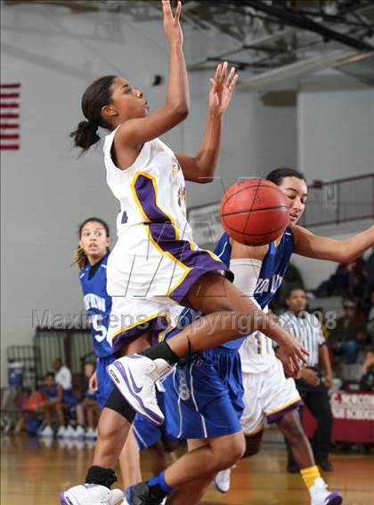 Thumbnail 1 in Norview vs. Menchville (Lady Greyhound Classic) photogallery.