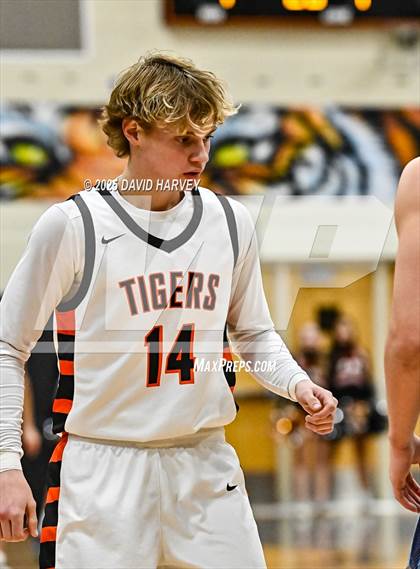 Thumbnail 2 in Valor Christian @ Lakewood photogallery.