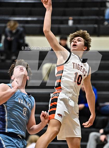 Thumbnail 1 in Valor Christian @ Lakewood photogallery.