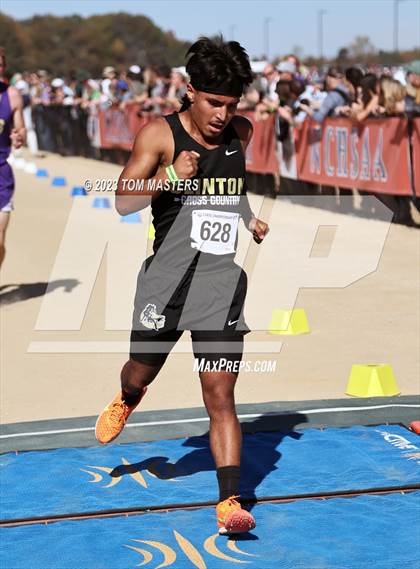 Thumbnail 2 in NCHSAA 2A Championship photogallery.