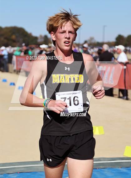 Thumbnail 1 in NCHSAA 2A Championship photogallery.