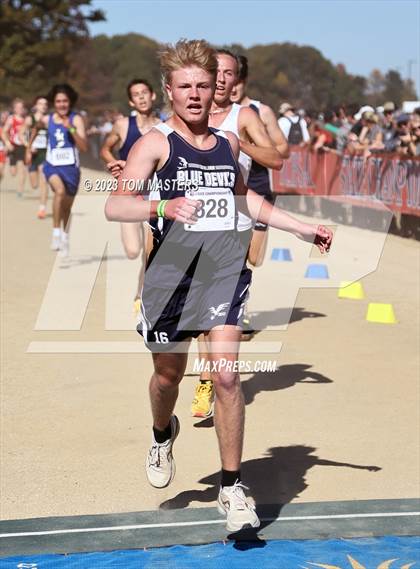 Thumbnail 1 in NCHSAA 2A Championship photogallery.