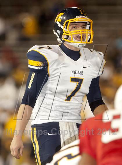 Thumbnail 1 in Archbishop Moeller vs Colerain (OHSAA Playoffs) photogallery.