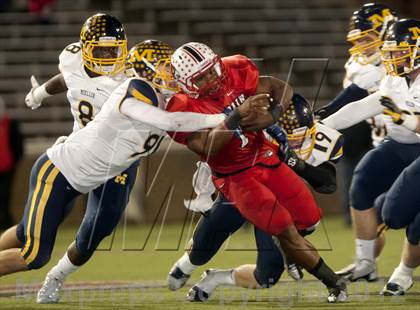 Thumbnail 2 in Archbishop Moeller vs Colerain (OHSAA Playoffs) photogallery.