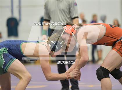 Thumbnail 2 in IHSA 1A Regional Meet photogallery.