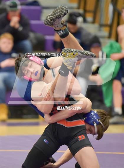 Thumbnail 3 in IHSA 1A Regional Meet photogallery.