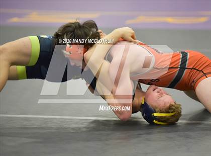 Thumbnail 2 in IHSA 1A Regional Meet photogallery.