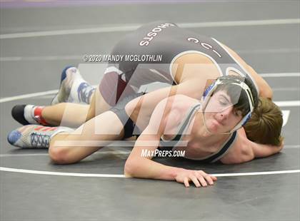 Thumbnail 2 in IHSA 1A Regional Meet photogallery.