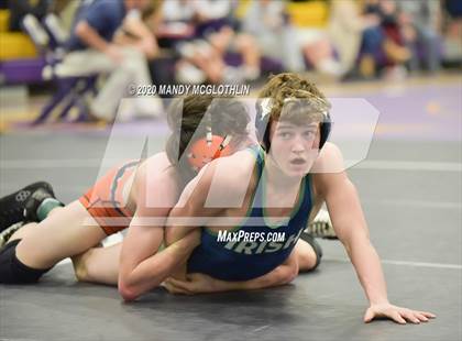 Thumbnail 2 in IHSA 1A Regional Meet photogallery.