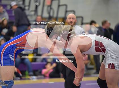 Thumbnail 1 in IHSA 1A Regional Meet photogallery.
