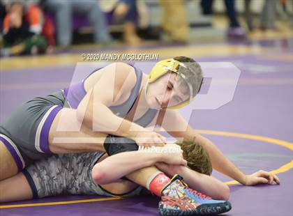 Thumbnail 1 in IHSA 1A Regional Meet photogallery.