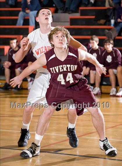 Thumbnail 2 in Tiverton @ West Warwick photogallery.