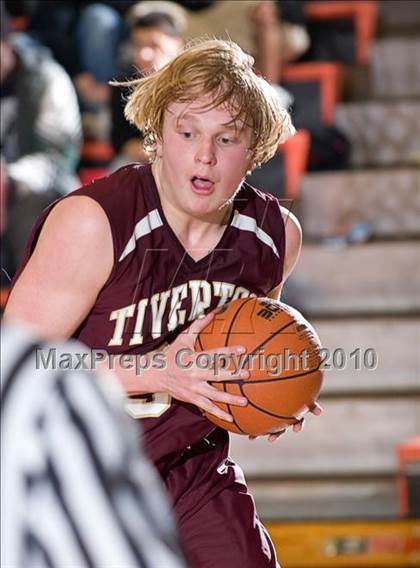 Thumbnail 2 in Tiverton @ West Warwick photogallery.