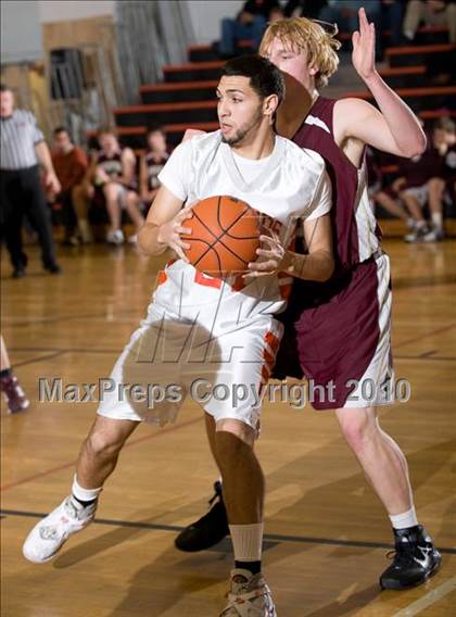 Thumbnail 3 in Tiverton @ West Warwick photogallery.