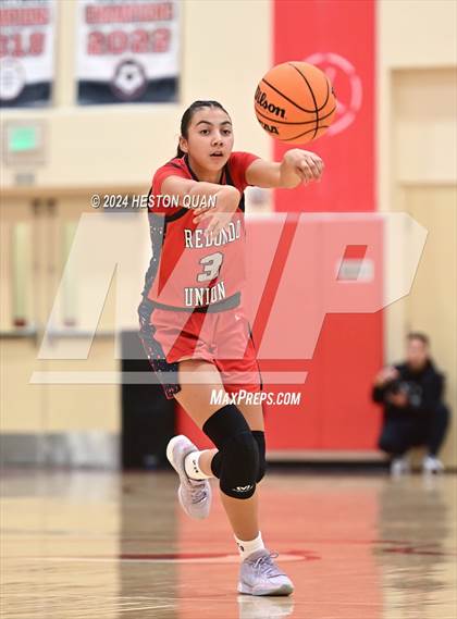 Thumbnail 3 in Sage Hill vs. Redondo Union (Battle at the Beach) photogallery.