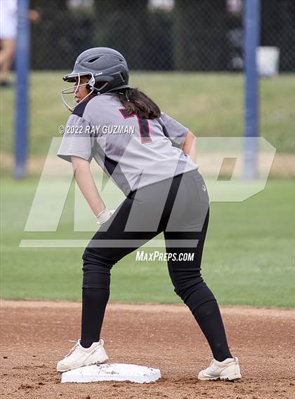 Thumbnail 2 in Arvin vs. Nipomo (CIF CS Division 6 Championship) photogallery.