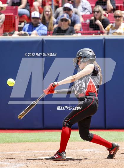 Thumbnail 2 in Arvin vs. Nipomo (CIF CS Division 6 Championship) photogallery.