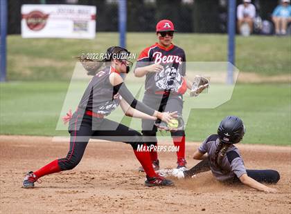 Thumbnail 2 in Arvin vs. Nipomo (CIF CS Division 6 Championship) photogallery.