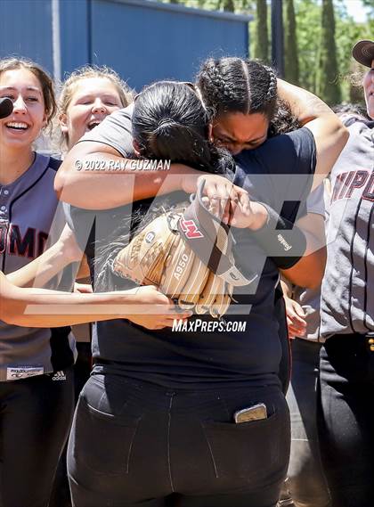 Thumbnail 3 in Arvin vs. Nipomo (CIF CS Division 6 Championship) photogallery.