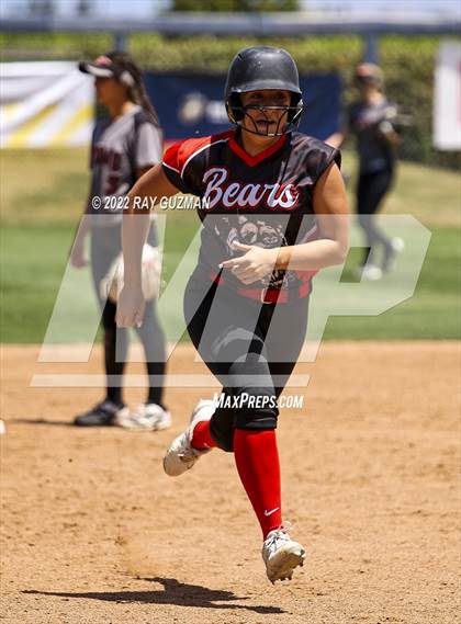 Thumbnail 3 in Arvin vs. Nipomo (CIF CS Division 6 Championship) photogallery.