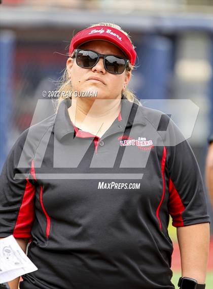 Thumbnail 1 in Arvin vs. Nipomo (CIF CS Division 6 Championship) photogallery.