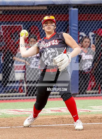 Thumbnail 2 in Arvin vs. Nipomo (CIF CS Division 6 Championship) photogallery.