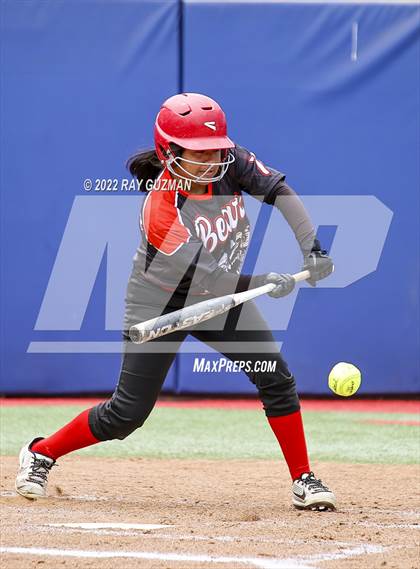 Thumbnail 1 in Arvin vs. Nipomo (CIF CS Division 6 Championship) photogallery.